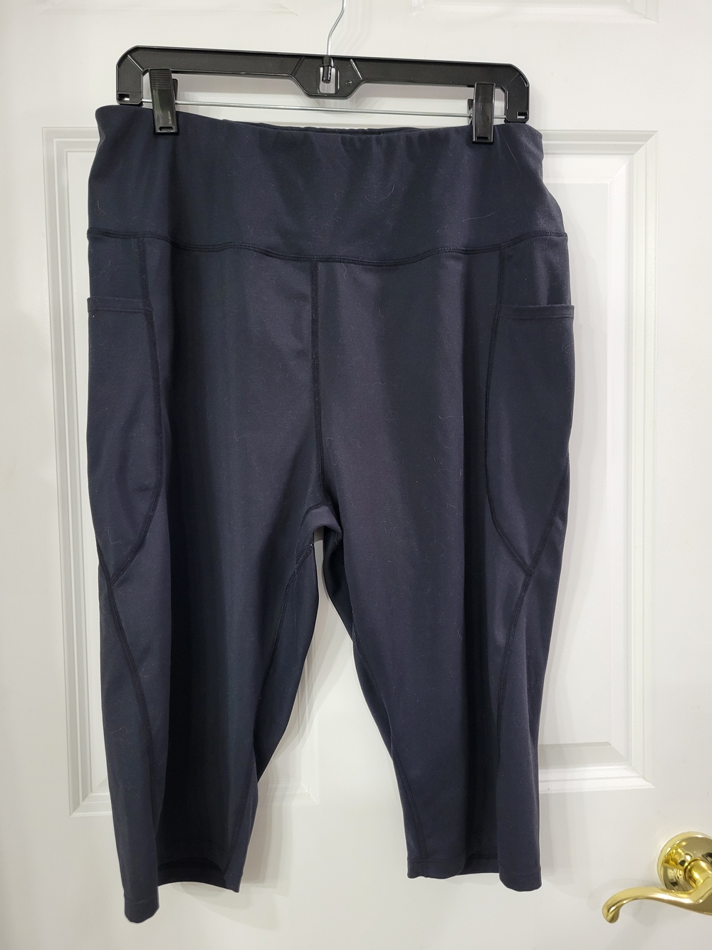 Baleaf Black High-Waist Active Knee Length Capri/Shorts